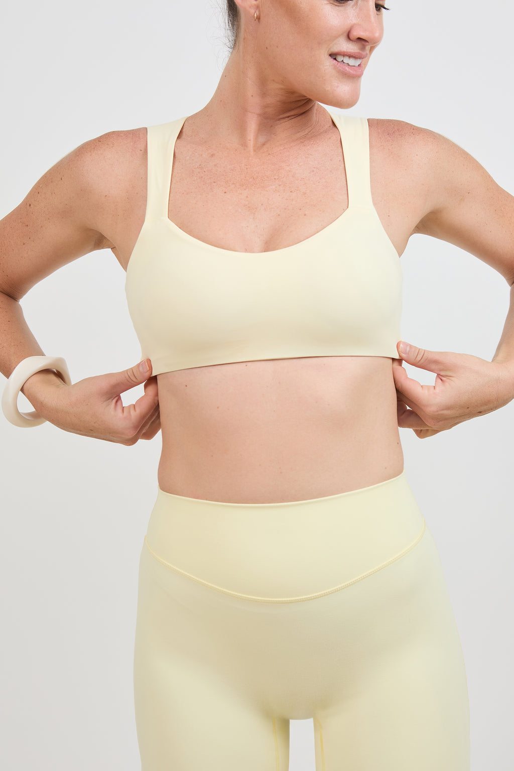 Open Shape Top - Light Banana Milk