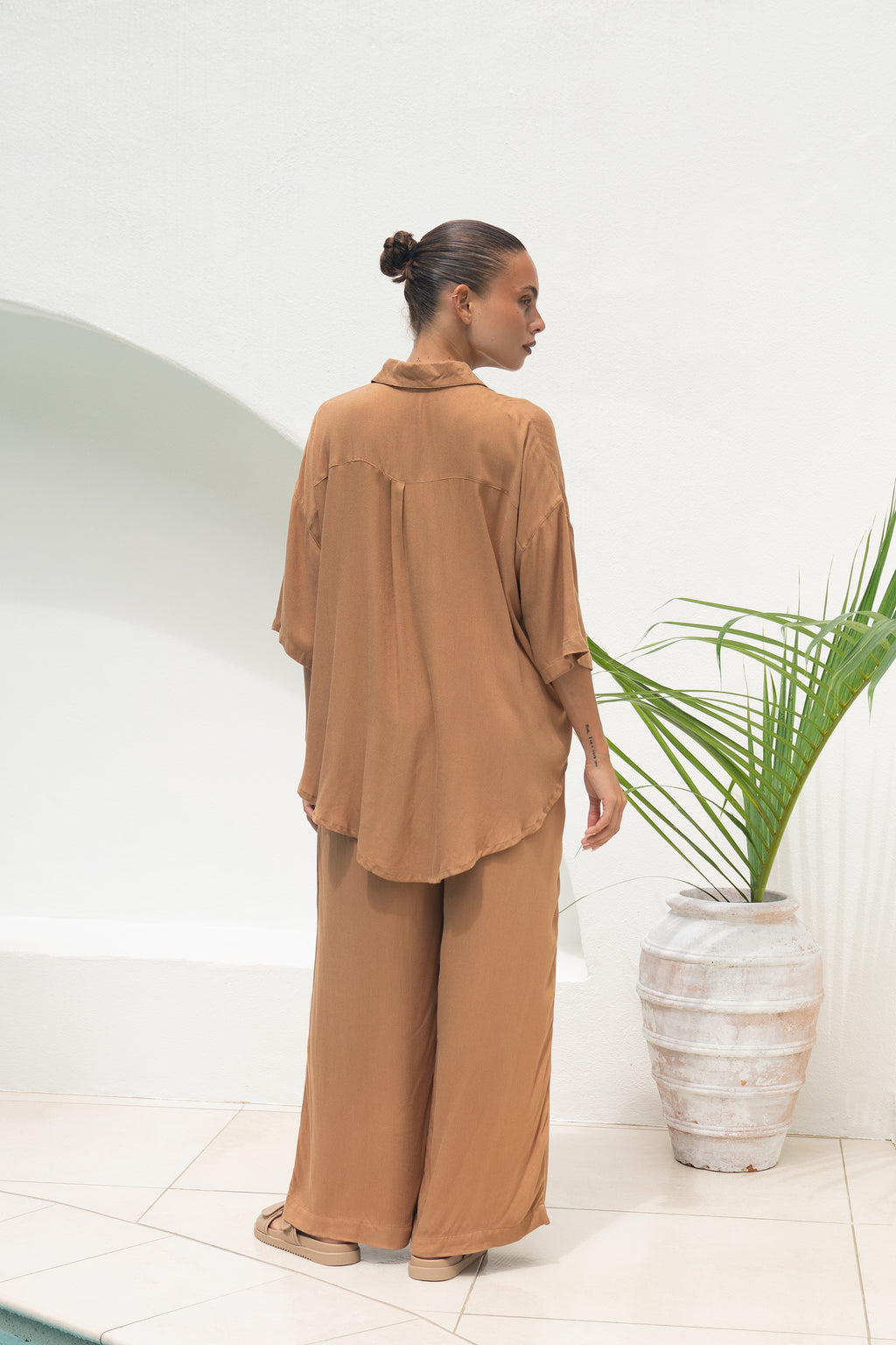 FLOW SHIRT MOCHA
