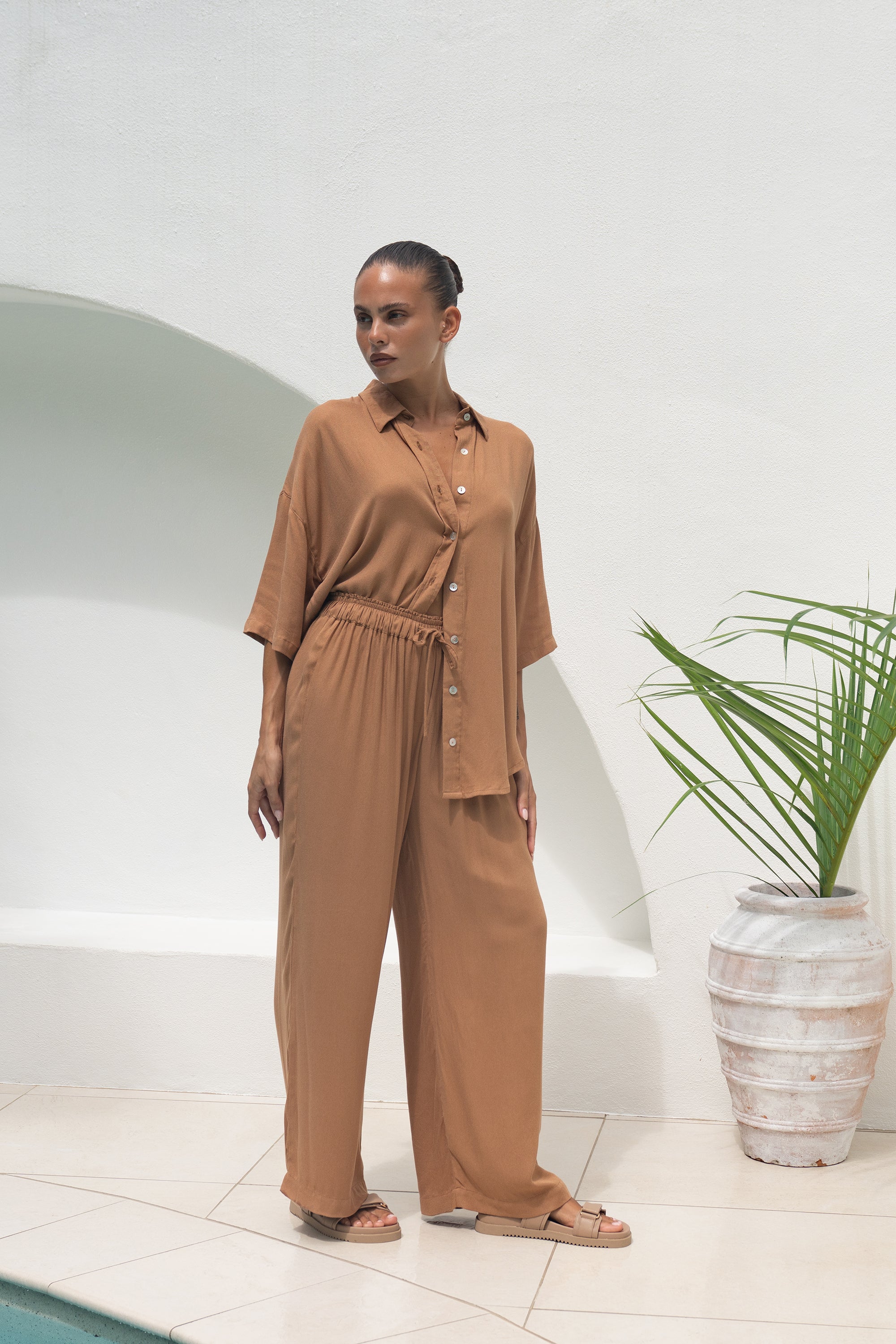 FLOW SHIRT MOCHA